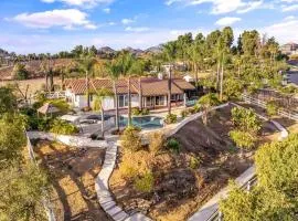 Vineyard Escape - Pool & Views by Allevo Homes