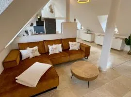 Design Penthouse im alten Schloss Deidesheim
