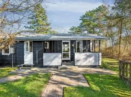 Amazing Home In Ebeltoft With 3 Bedrooms, Sauna And Internet