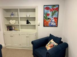 3 Br home with kitchen，位于Beaconsfield的酒店