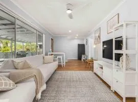 The Salty Deck - Book 2 nights, half off 2nd night!