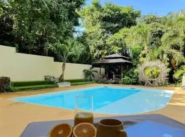 Studio Chill' avec piscine au cœur du Gosier - Plage et restos à proximité -
