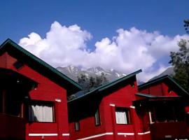 The Pinus Resort，位于帕哈尔加姆的酒店