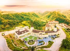 Twin Lakes Hotel，位于大雅台的酒店