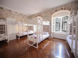 Hostel Angelina Old Town Dubrovnik，位于杜布罗夫尼克的酒店