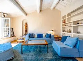 House Portail l Vintage, Central l Shellter Rentals