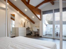 The Cliff Amalfi Coast - Apartment 2，位于Pianillo的酒店