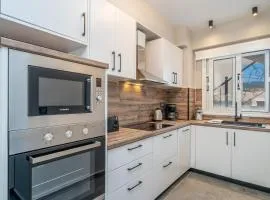 Sami Diamond Apartments