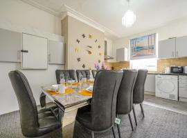 -RE15CFA- For Relaxed and Cosy stay with Free Parking，位于利兹的酒店