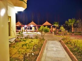 Suvastu Resort Swat by Khan Familia，位于斯瓦特的酒店