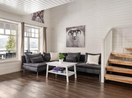 Cabin in Trysil with seaview to lake，位于特吕西尔的酒店