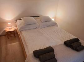 White Nest，位于佩奇的酒店