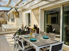 GuestHost - Modern Apartment near the Beach
