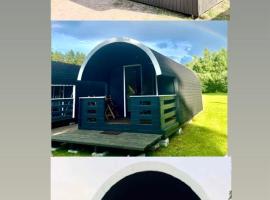 Palūšės Kempingas (nameliai)，位于帕卢舍的酒店