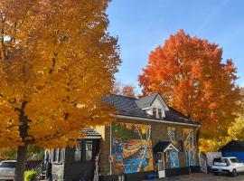 Blue Spruce Bed and Breakfast Muskoka，位于格雷文赫斯特的酒店
