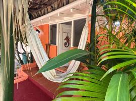 Arena Oceanview Hotel & La Terraza Restaurant，位于拉斯加勒拉斯的酒店