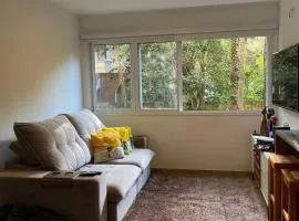 Apto confortável com vista para a natureza