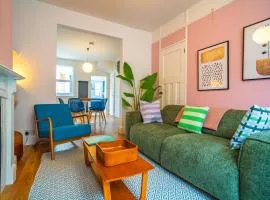 Ramsgate Family Cottage nr Beach -Harbour- Sleeps 4 - Garden - Parking on Street