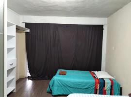 Abu Hotel & Camping Los Mixcos, Palencia，位于Los Mixcos的酒店