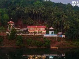 StayVista at Lagoons Villa with Lawn, Pool, WiFi