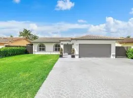 Miami Oasis With Private Pool
