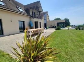 Magnifique villa avec piscine intérieure