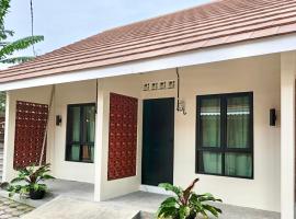 Anethos Living Tambakrejo Syariah，位于Ngaglik的酒店
