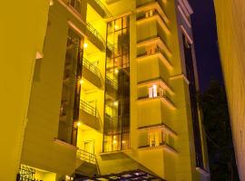 Suite Homes, Serviced Apartment Hotel，位于帕坦的公寓式酒店