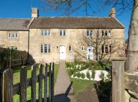 Tiesel & Truffles Cottages