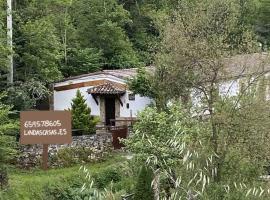 CASA DEL RIO de LINDASCASAS, Petfriendly，位于Reocín de los Molinos的酒店