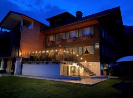 Chalet & Almhostel Alpenperle - Selbstversorger Unterkunft，位于坦海姆的民宿