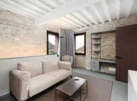 VOMAN Luxury Apartments