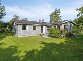 Lovely Cottage With View Of The Limfjord，位于斯托沃勒的酒店