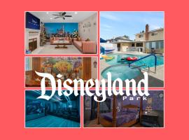 Disneyland Oasis - Heated Pool, Arcade, theater，位于赛普里斯的酒店