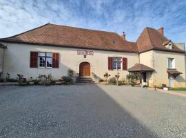 Le refuge des3petitscochons，位于Lalizolle的酒店
