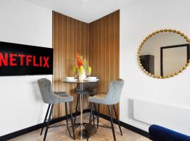 30 percent off! Elegant Yorkshire Abode - Great Location - Sleeps 19，位于卡斯尔福德的酒店