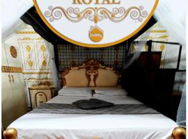 Jessica Flat Malta Royal Guesthouse，位于科斯皮夸的带停车场的酒店