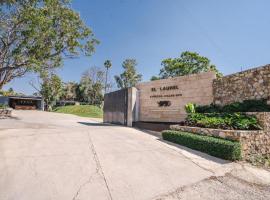 Charming Bungalow Cajititlan 2 Beds，位于Cajititlán的酒店