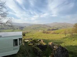 Remote Mountain View lodge