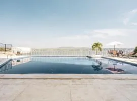 Apartment in a lakefront hotel