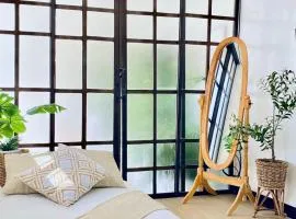 Modern Guesthouse Near Beach in Nasugbu, Batangas