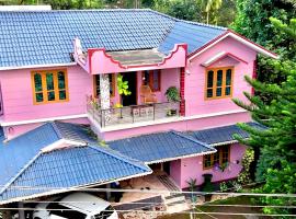 Puzhayoram home stay, Palakkuli, Mananthavadi wayanad kerala，位于玛纳多迪的酒店