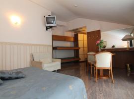 Hotel Enrica，位于Brecciarola的酒店