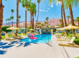 A PLACE IN THE SUN Hotel - ADULTS ONLY Big Units, 24h Heated Pool & Spa in 1 Acre Park Prime Location, DOG Friendly, TOP Midcentury Modern Boutique Hotel，位于棕榈泉的酒店