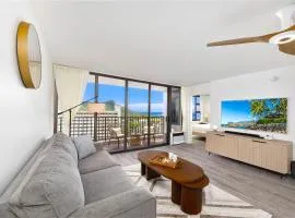 Newly Remodeled Ocean View Steps to Waikiki Beach