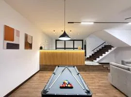 Mujito3 4BR 16PAX InTown, PoolTable, PS4, Netflix