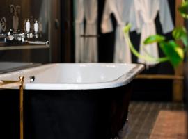 Communal Hotel Kutaisi，位于库塔伊西的宠物友好酒店