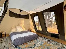 Cute, Lakeside Glamping Bell Tent #2, Wheatland, California