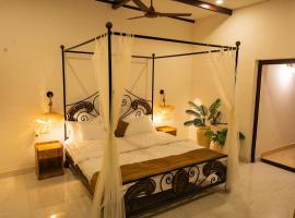 Cali - Stays By The Bay，位于Chapora的酒店