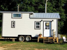 Charming Tiny House Retreat in Danville, Georgia